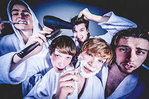 Roland Baisch und Too Young Too Shave